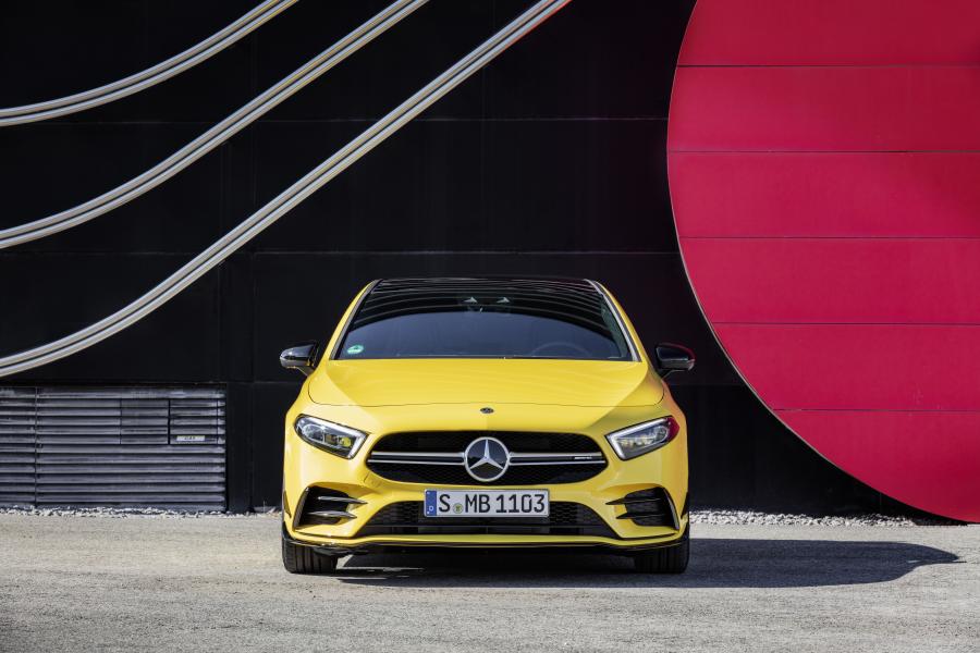  Mercedes-AMG A35 4Matic Aerodynamic Package (W177) 2018 года  (WW) (фото 17 из 31)